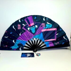 NWT. Disney Folding Fan - Hatbox Ghost - Haunted Mansion. Hatbox Ghost colorful
